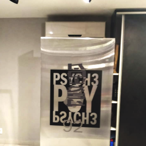 Display para vitrine com logormaca